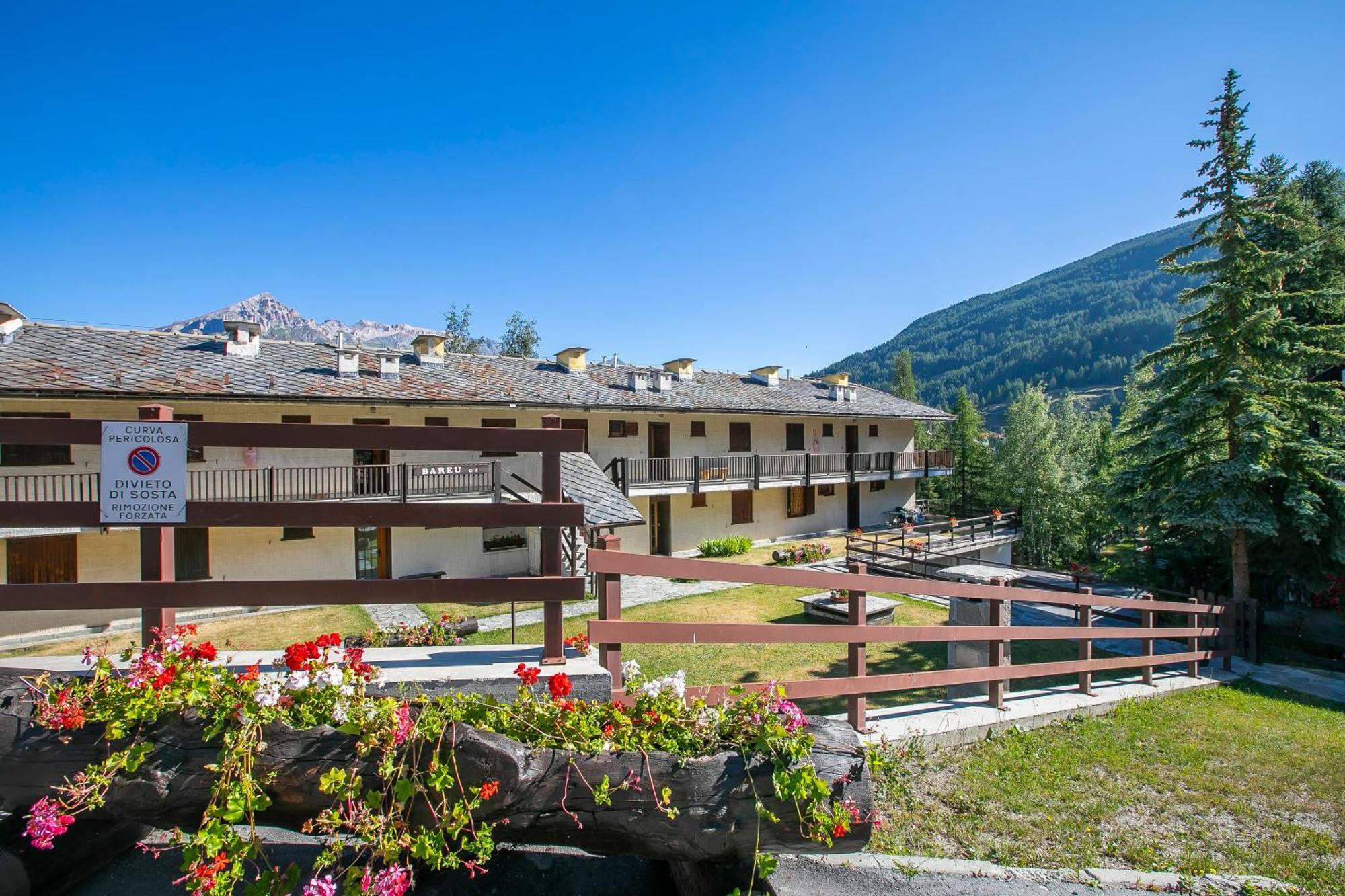 Appartamento Bareu Mountain View - Happy Rentals Oulx Dış mekan fotoğraf